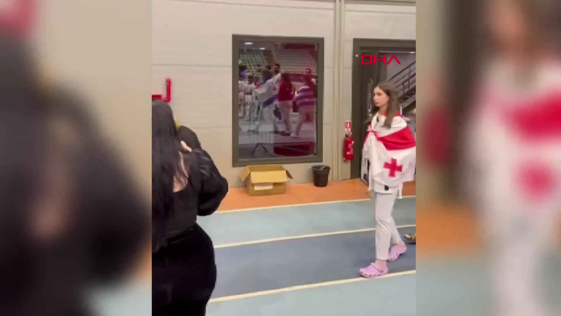 Tekvando milli takım antrenörü baba, kızını şampiyonluğa hazırlıyor